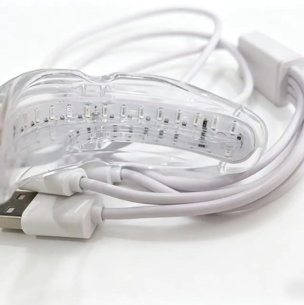 LED Infrared Light, Portable Treatment to Relieve Pain and Whiten Teeth